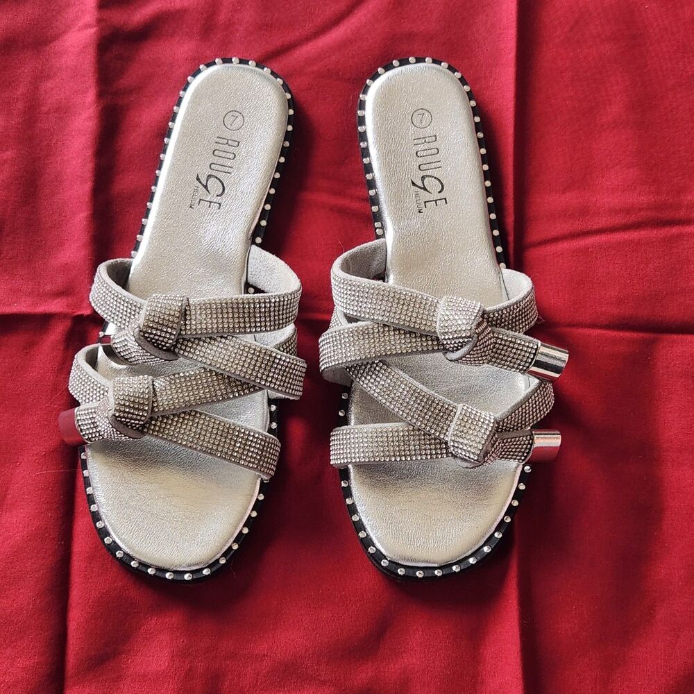 Rouge Silver Knot Bling Flat Sandals Size 7